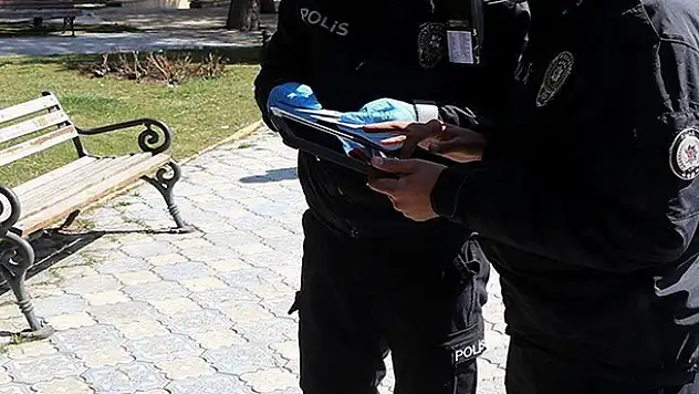Çok yüksek risk' kategorisindeki Konya'da Kovid-19 tedbirlerini ihlal eden 380 kişiye işlem yapıldı