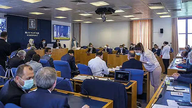 Çoklu baro teklifi TBMM Adalet Komisyonu'ndan geçti