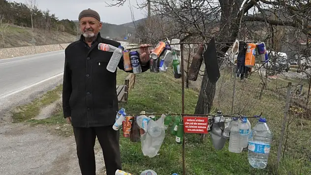 Çöp atanlardan bıktı, çareyi bu şekilde buldu
