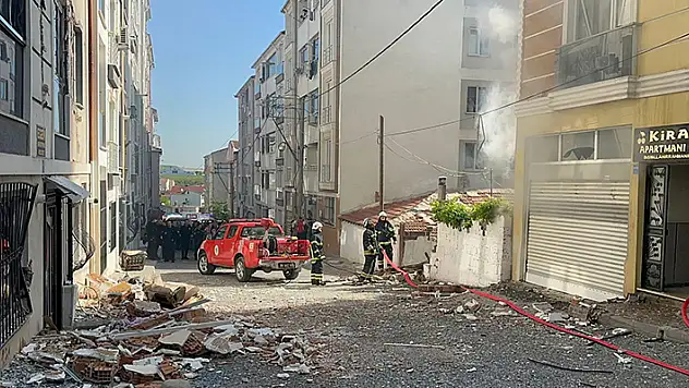 Çorlu'da apartman dairesinde patlama: 1 ağır yaralı
