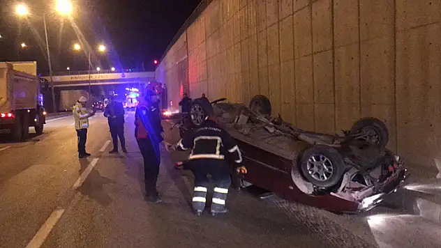 Çorum'da refüjü aşan otomobil karşı yönden gelen otomobille çarpıştı: 1 ölü, 3 yaralı

