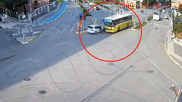 Çorum'da yolcu otobüsü ile hafif ticari araç çarpıştı: 10 yaralı
