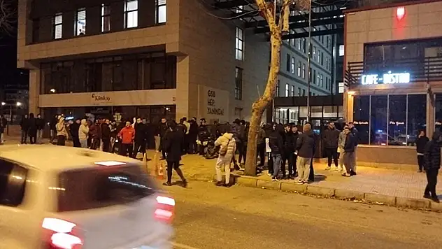 Çorum gece yarısı 4.2'lik depremle sallandı

