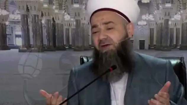 Cübbeli çok sert konuştu: Dinsiz, kitapsız, şerefsiz...