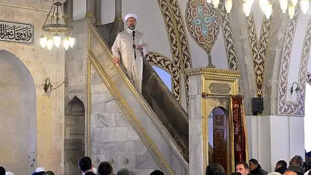 Cuma hutbesinin bu haftaki konusu: Üç aylar! 5 Ocak Cuma hutbesi tam metni