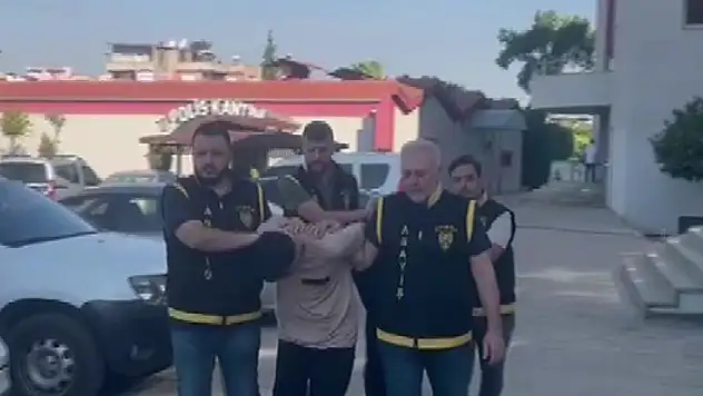 Cuma Namazını fırsat bilip 7 milyon TL vurgun yaptılar
