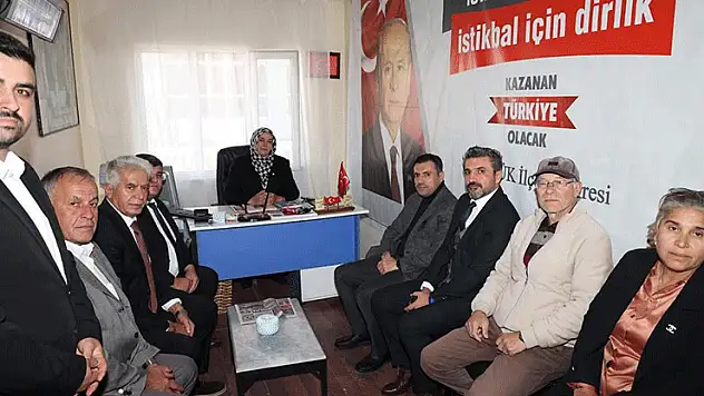 Cumhur ruhu Hüyük'te yaşıyor