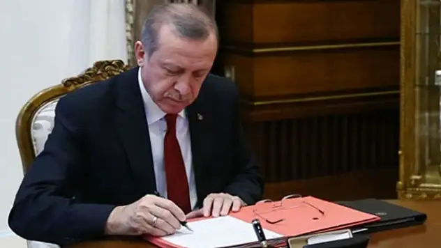 Cumhurbaşkanı Erdoğan 8 üniversiteye rektör atadı