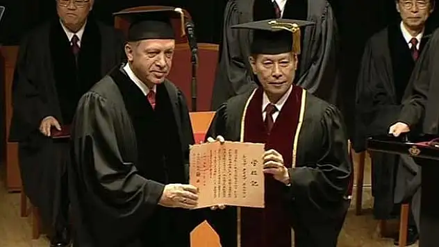 Cumhurbaşkanı Erdoğan'a fahri doktora
