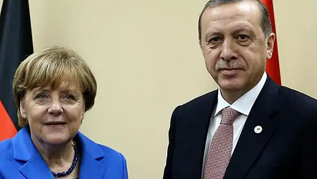 Cumhurbaşkanı Erdoğan, Angela Merkel ile görüştü