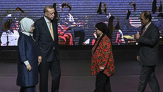 Cumhurbaşkanı Erdoğan 'Aybüke'Öğretmen Oldum Ben!' filminin Ankara'daki galasına katıldı
