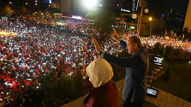 Cumhurbaşkanı Erdoğan balkon konuşması yapacak mı?