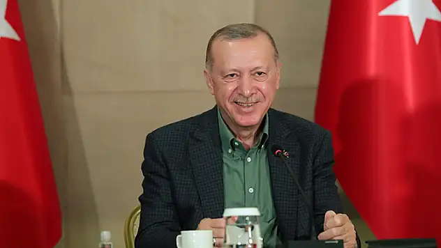 Cumhurbaşkanı Erdoğan, çevrim içi 'Babalar Günü' etkinliğinde gençlerle bir araya geldi
