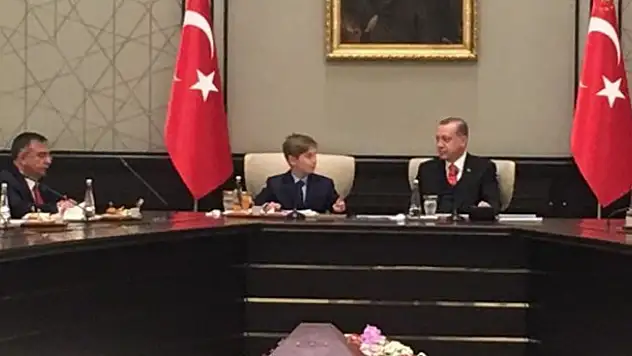Cumhurbaşkanı Erdoğan, çocukları Külliye'de ağırladı