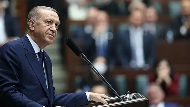 Cumhurbaşkanı Erdoğan'dan memur ve emeklilere ek zam
