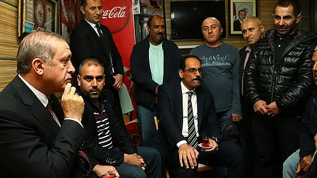 Cumhurbaşkanı Erdoğan'dan minibüs durağına ziyaret