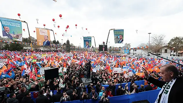 Cumhurbaşkanı Erdoğan'dan o isimlere Konya'dan gözdağı: Erdoğan husumeti ile AK Parti oylarına gözlerini dikenleri anlamıyoruz
