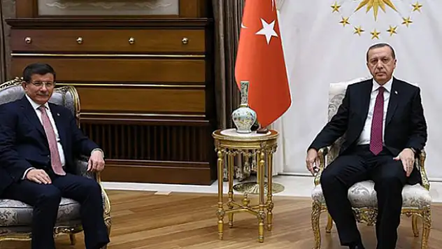 Cumhurbaşkanı Erdoğan, Davutoğlu görüşmesi sona erdi