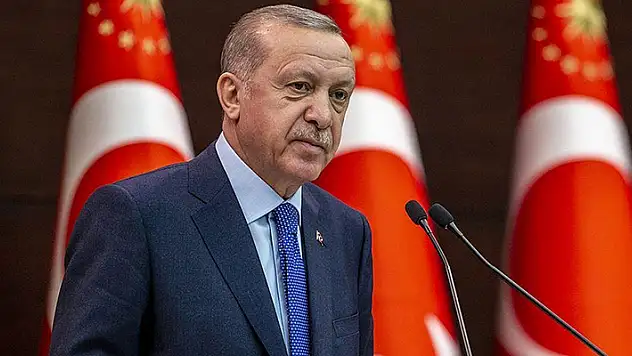 Cumhurbaşkanı Erdoğan: Deprem bölgesinde konutlar 3 veya 4 katlı, 3 oda 1 salon olarak hak sahiplerine verilecek
