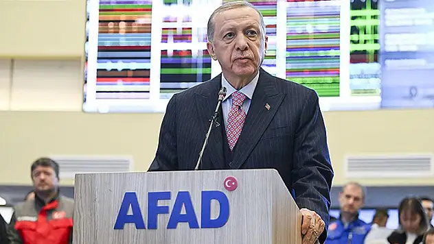 Cumhurbaşkanı Erdoğan, deprem bölgesine gitti
