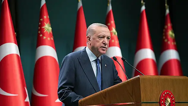 Cumhurbaşkanı Erdoğan, ekonomi eleştirilerine araç sayısıyla cevap verdi