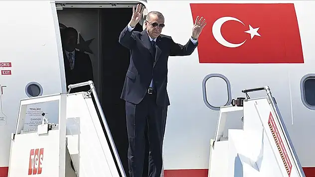 Cumhurbaşkanı Erdoğan, Ekonomik İşbirliği Teşkilatı Zirvesi için yarın Özbekistan'a gidiyor
