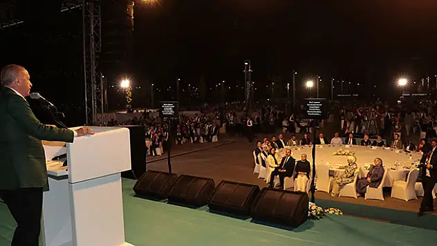 Cumhurbaşkanı Erdoğan: 'Fırat'ın doğusundaki terör yuvalarını da temizlemekte kararlıyız'