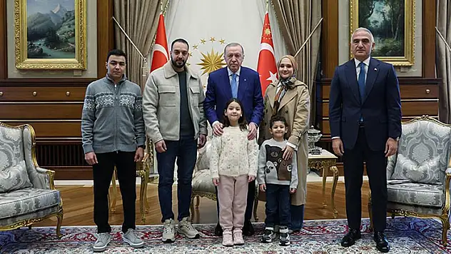 Cumhurbaşkanı Erdoğan, Gazze'de hayatını kaybeden Hind Rajab'ın ailesini kabul etti