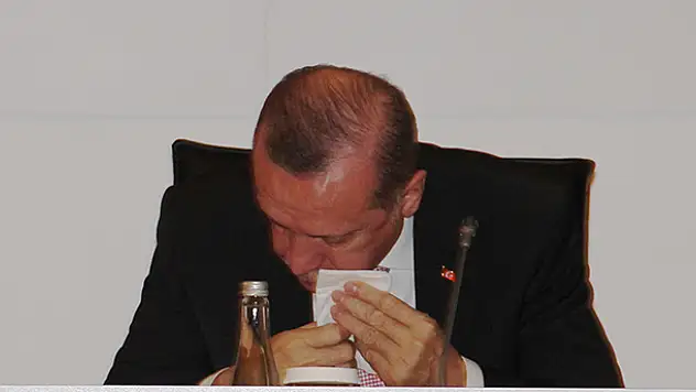 Cumhurbaşkanı Erdoğan gözyaşlarına boğuldu