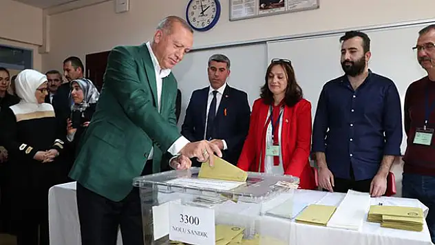 Cumhurbaşkanı Erdoğan'ın sandığından Binali Yıldırım çıktı