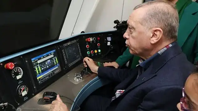 Cumhurbaşkanı Erdoğan İstanbul'da yeni metro hattının test sürüşünü yaptı
