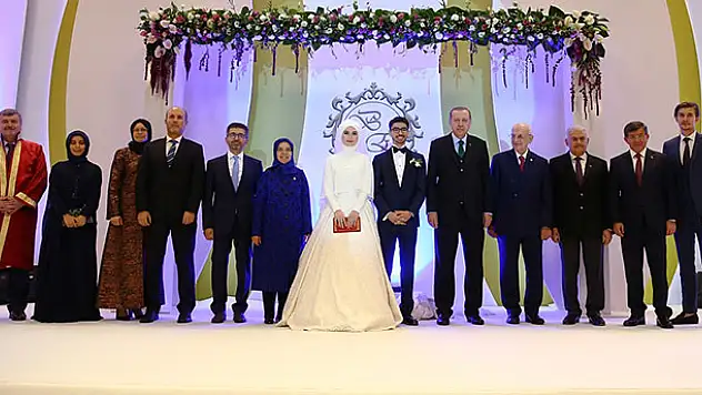 Cumhurbaşkanı Erdoğan Konya'da nikah şahitliği yaptı