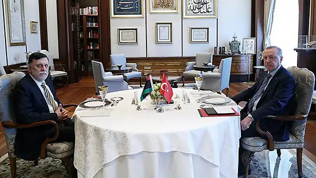 Cumhurbaşkanı Erdoğan, Libya Başbakanı Serrac ile bir araya geldi