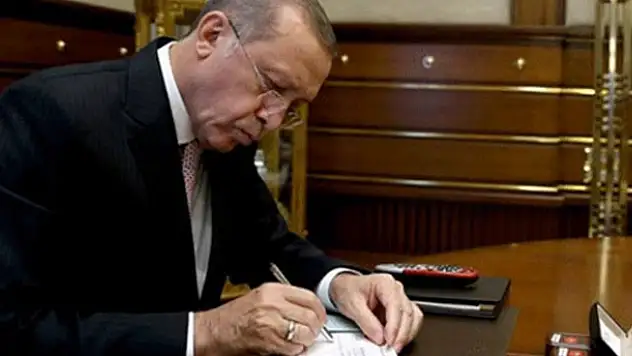 Cumhurbaşkanı Erdoğan, Milli Eğitim Bakanlığı'nın KHK'sını onayladı