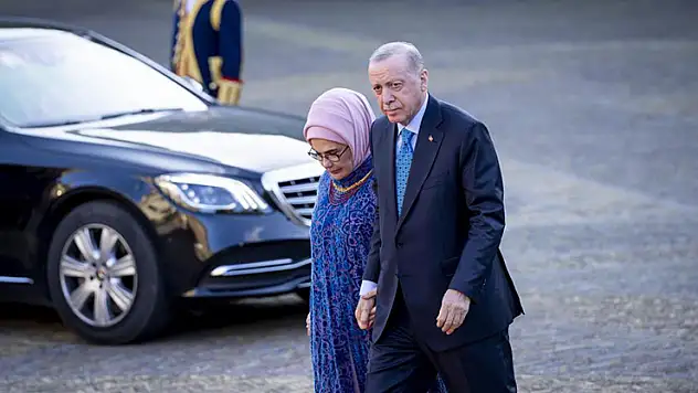 Cumhurbaşkanı Erdoğan, NATO liderleri onuruna verilen akşam yemeğine katıldı