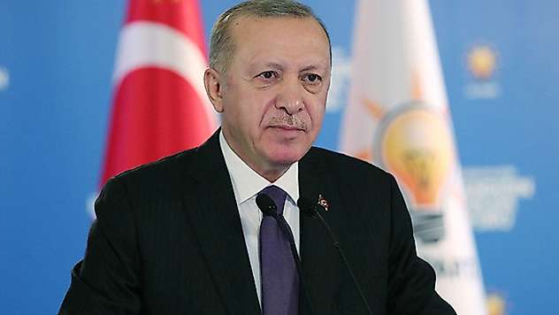 Cumhurbaşkanı Erdoğan: Parti içi kavgalardan AK Parti'yi mesul tutmak yüzsüzlüktür
