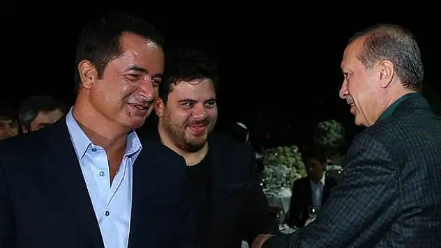 Cumhurbaşkanı Erdoğan Sanatçılarla İftar Yaptı