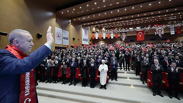 Cumhurbaşkanı Erdoğan: Savunma sanayi yatırımlarını deprem bölgesine aktaracak proje hazırladık
