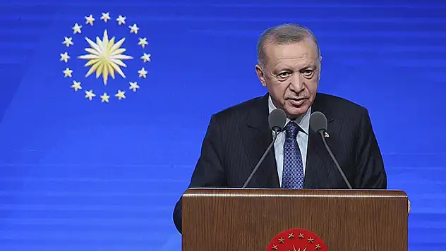 Cumhurbaşkanı Erdoğan, sosyal konut projesini tanıttı: Başvurular yarın başlayacak, temeli yılbaşında atıyoruz
