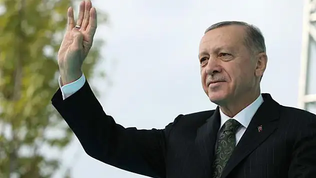Cumhurbaşkanı Erdoğan: Şu anda faiz lobileri çökmeye başladı