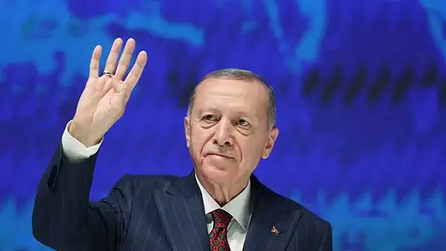 Cumhurbaşkanı Erdoğan yeniden AK Parti Genel Başkanı seçildi