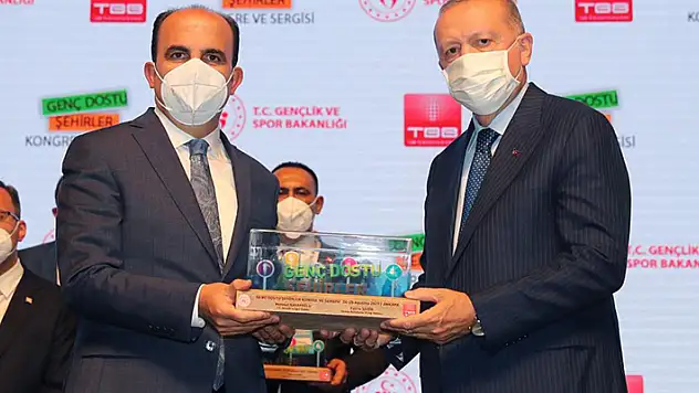 Cumhurbaşkanı Erdoğan'dan Konya Büyükşehir'e ödül
