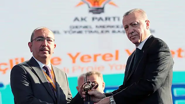 Cumhurbaşkanı Erdoğan'dan Meram'a 'MEGA' ödül
