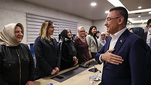 Cumhurbaşkanı Yardımcısı Fuat Oktay, Konya'da teşkilat mensuplarıyla buluştu
