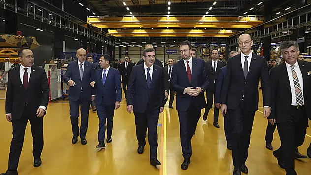 Cumhurbaşkanı Yardımcısı Yılmaz, ASELSAN Konya Silah Sistemleri Fabrikası'nı ziyaret etti