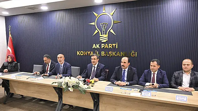 Cumhurbaşkanı Yardımcısı Yılmaz, Konya'da AK Parti'lilerle buluştu