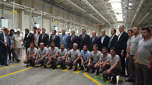 Cumhurbaşkanı Yardımcısı Yılmaz, Konya'da STK temsilcileriyle bir araya geldi