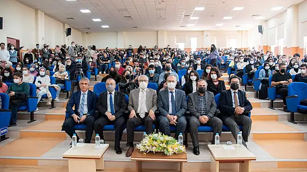 Cumhuriyet Başsavcısı Solmaz, Selçuk Üniversitesi öğrencileriyle buluştu
