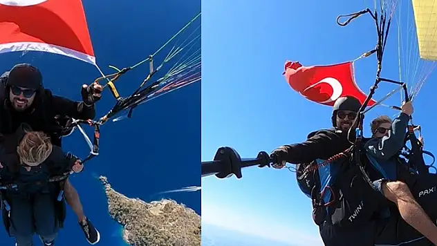 Cumhuriyet Bayramını gökyüzünde Türk bayrağı açarak kutladılar