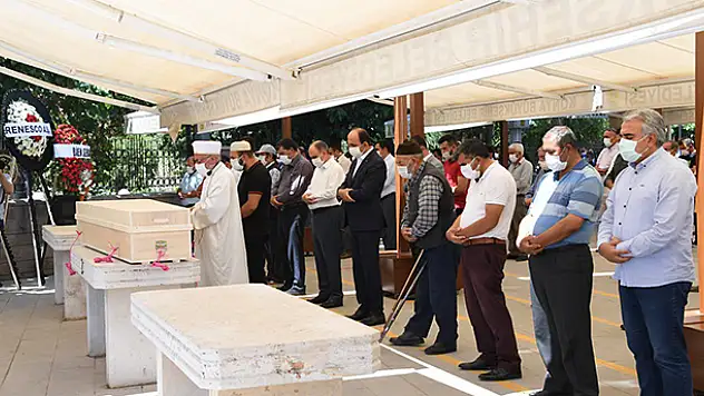 Çumra Belediye Başkanı Oflaz son yolculuğuna uğurlandı
